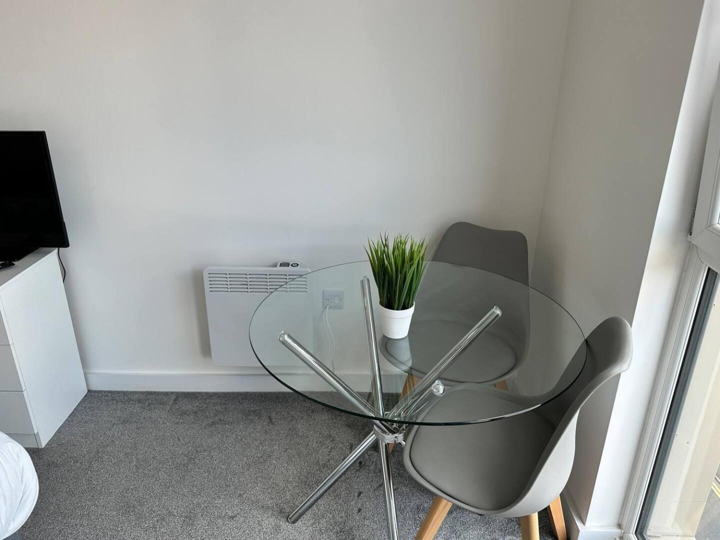 Adelphi Wharf Apartments By Beehosting Manchester Extérieur photo