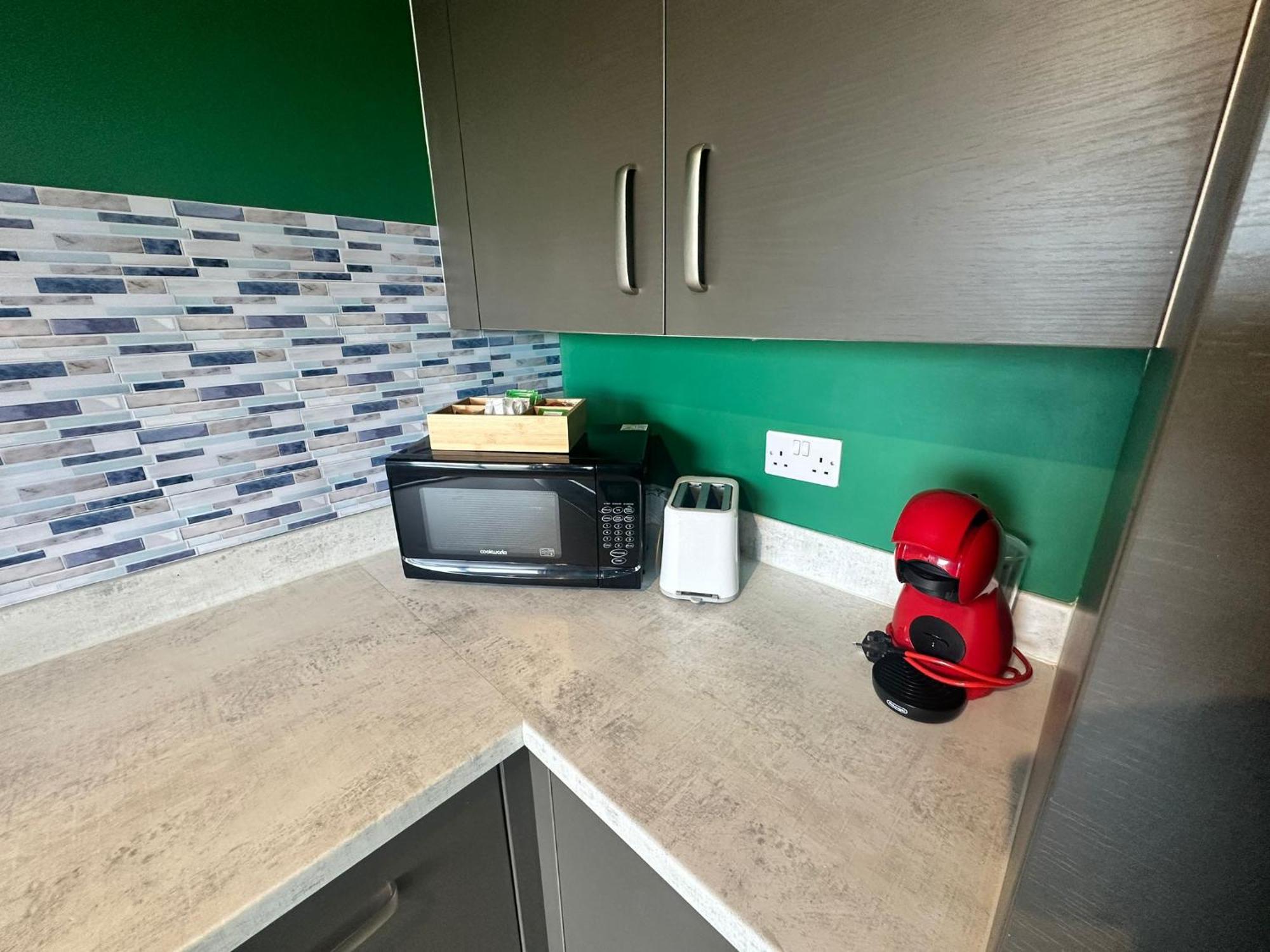 Adelphi Wharf Apartments By Beehosting Manchester Extérieur photo