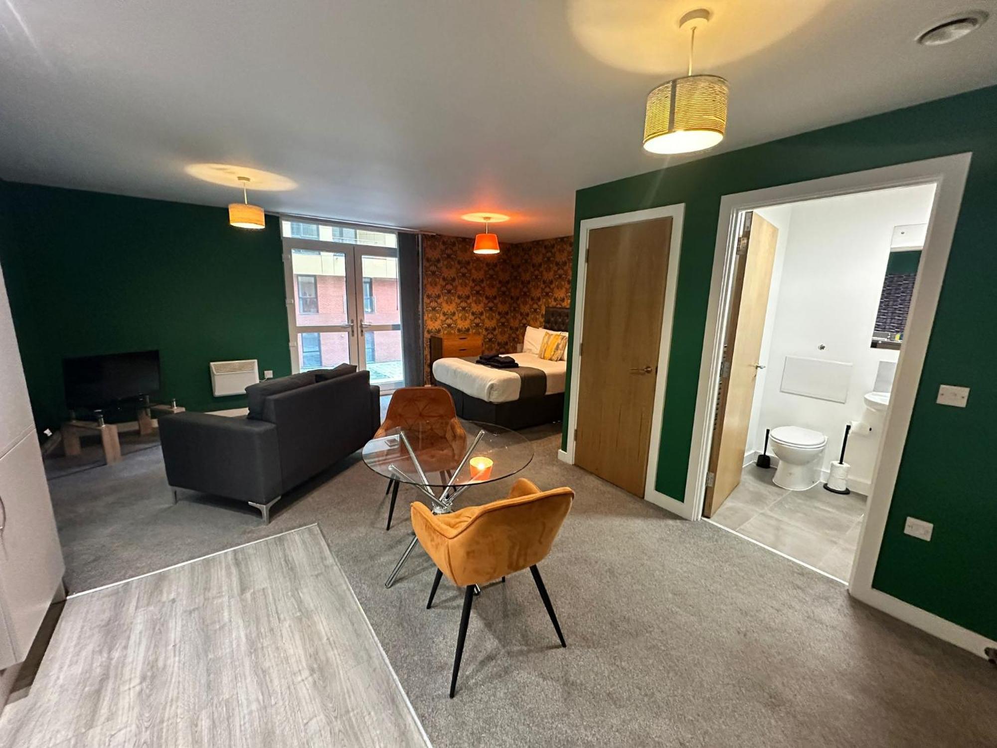 Adelphi Wharf Apartments By Beehosting Manchester Extérieur photo